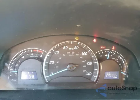 2012 Toyota Camry Base z USA, uszkodzony, nr VIN 4T1BF1FK6CU540984